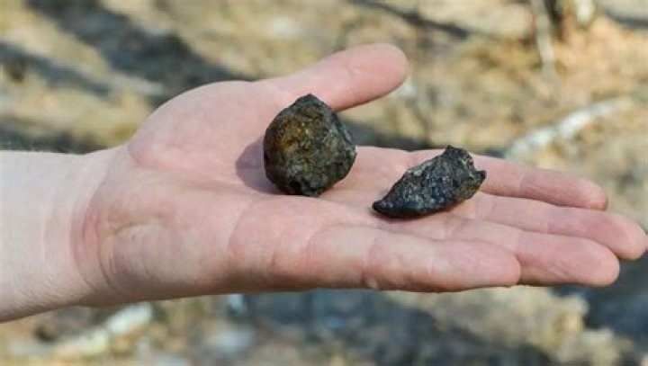 Can you keep a meteorite that lands on your property?