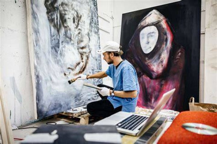 What is an artistic person like?