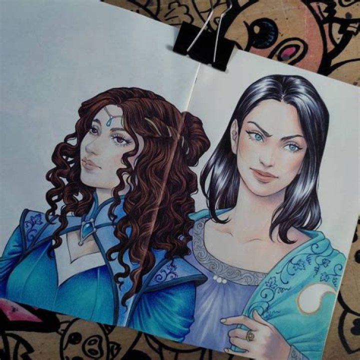 Why are Siuan and Moiraine lovers?